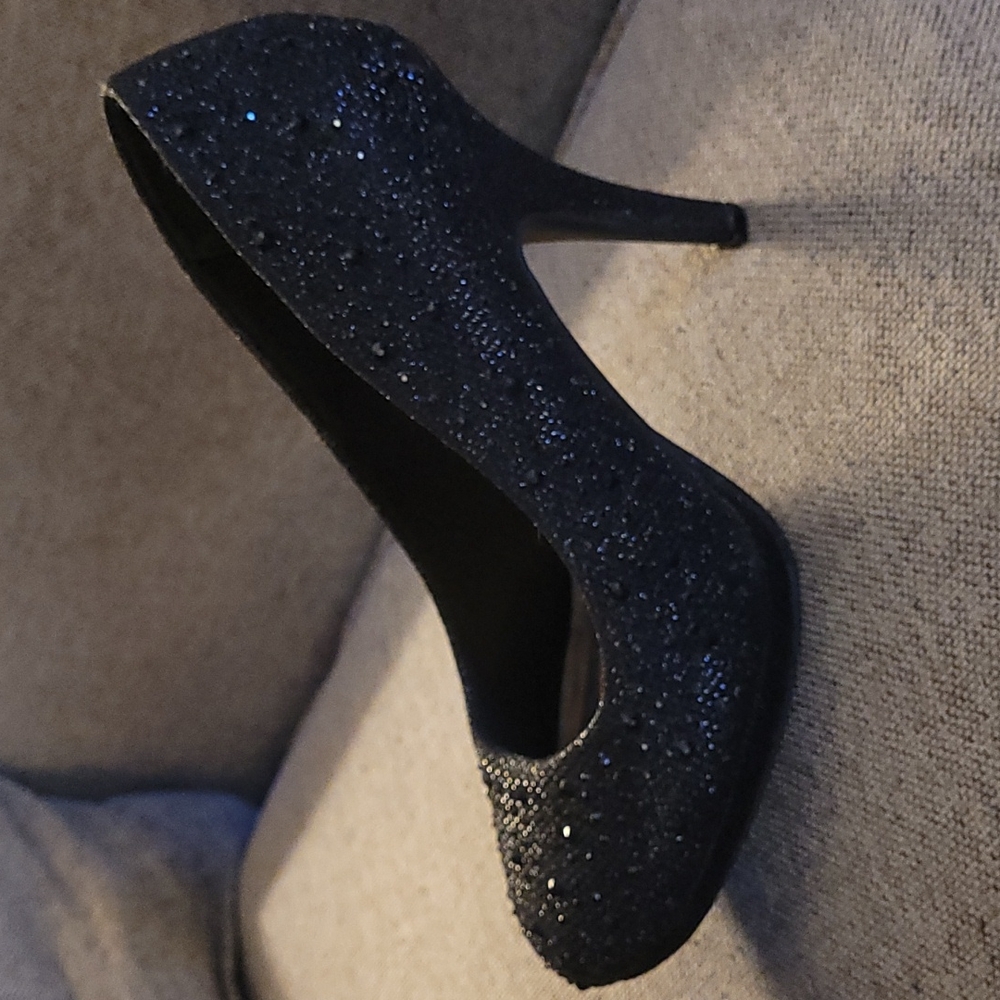 Red Tomato High Heels - Picture 7 of 7